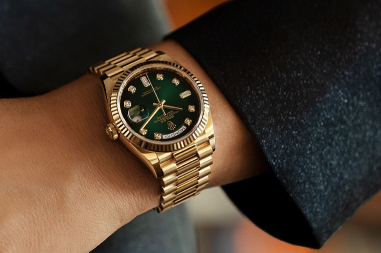 Emerald Elegance: The Top Green Dial Watches for Timepiece Aficionados